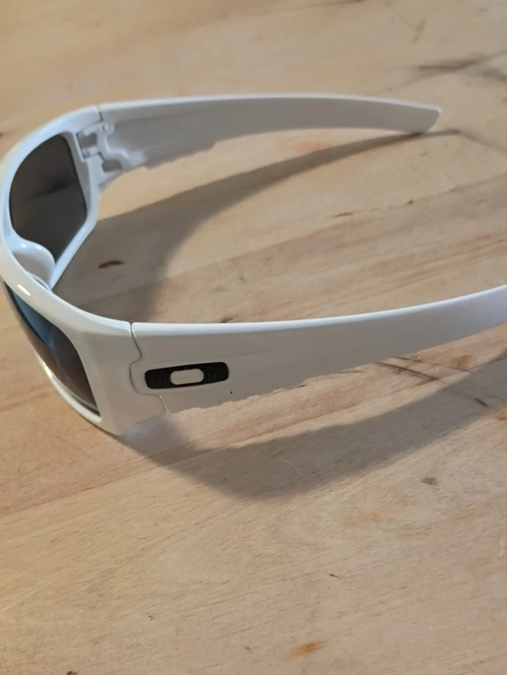 White Sports Sunglasses with Dark Lenses - Sleek Wraparound Style